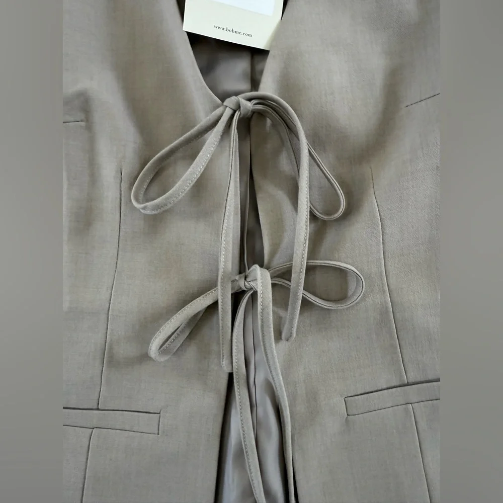 Bohme Light Gray Sleeveless Vest - Picture 3 of 4